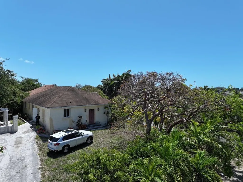 Woodland Way 32 New Providence Paradise Island BS