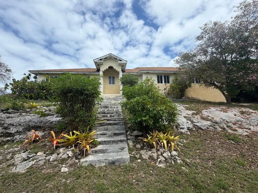 Woodland Way 32 New Providence Paradise Island BS