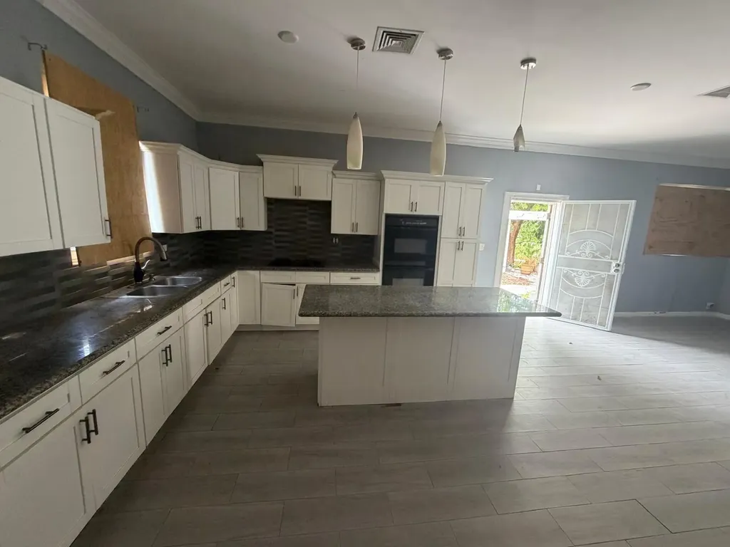 Woodland Way 32 New Providence Paradise Island BS