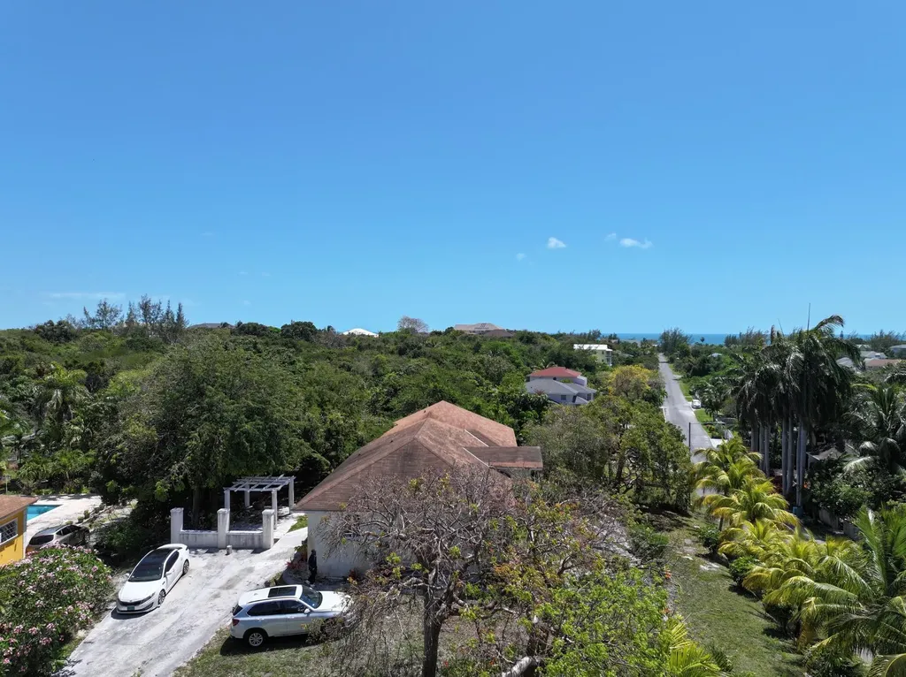 Woodland Way 32 New Providence Paradise Island BS