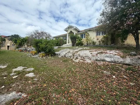 Woodland Way 32 New Providence Paradise Island BS