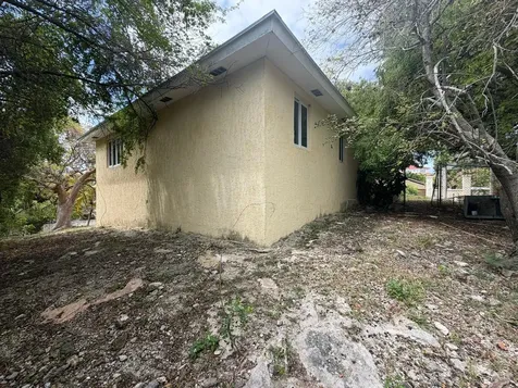 Woodland Way 32 New Providence Paradise Island BS