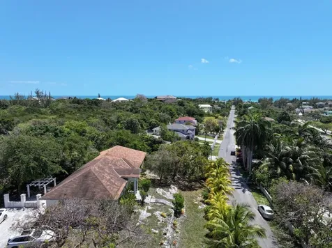 Woodland Way 32 New Providence Paradise Island BS