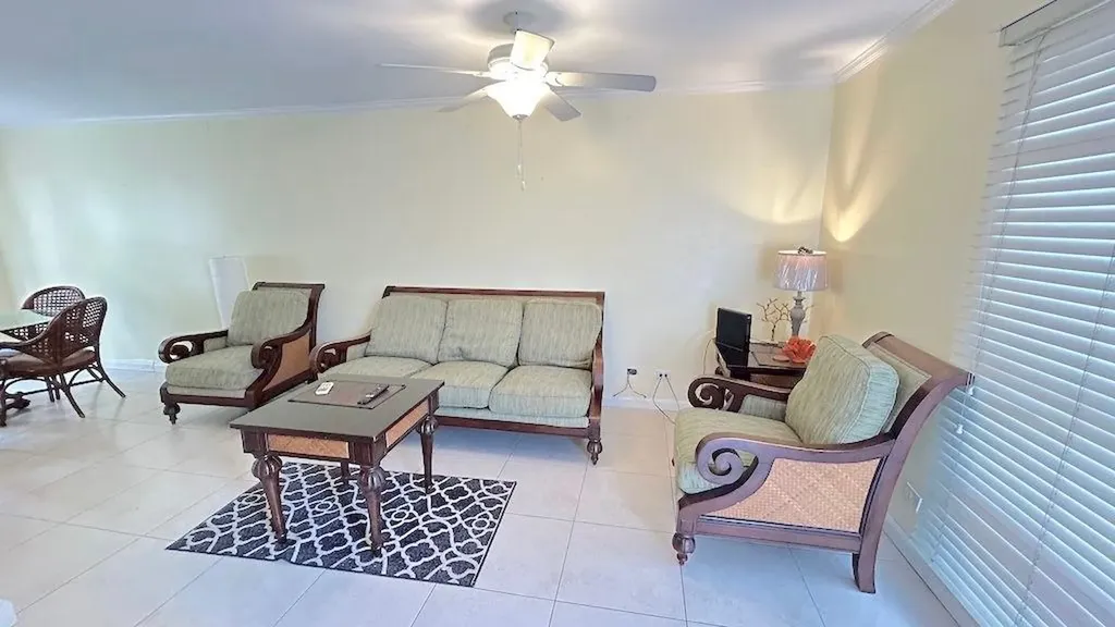 Collins Avenue, Nassau, T 14 New Providence Paradise Island BS