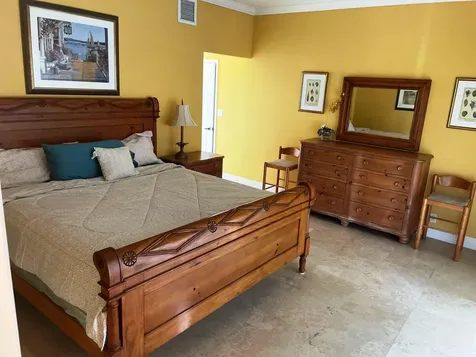 #2 Shoreline Grand Bahama Freeport BS