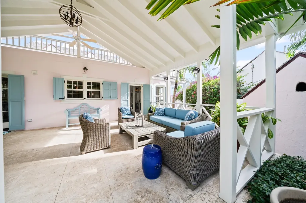 Crown Street Eleuthera BS