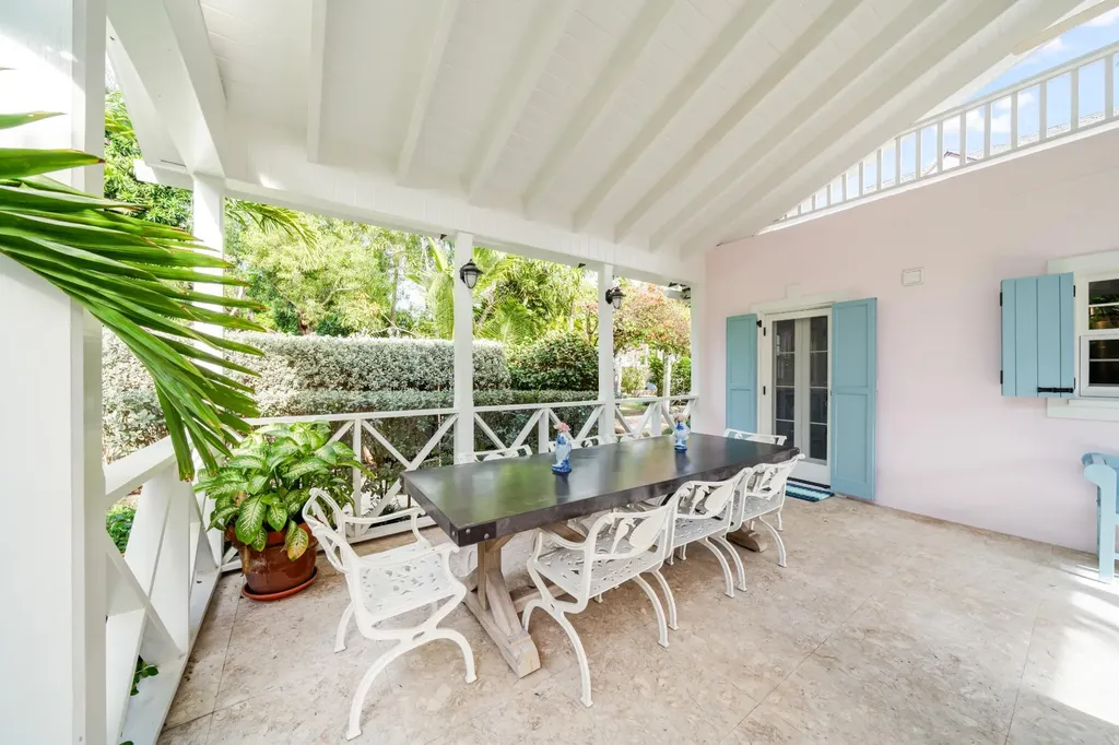 Crown Street Eleuthera BS