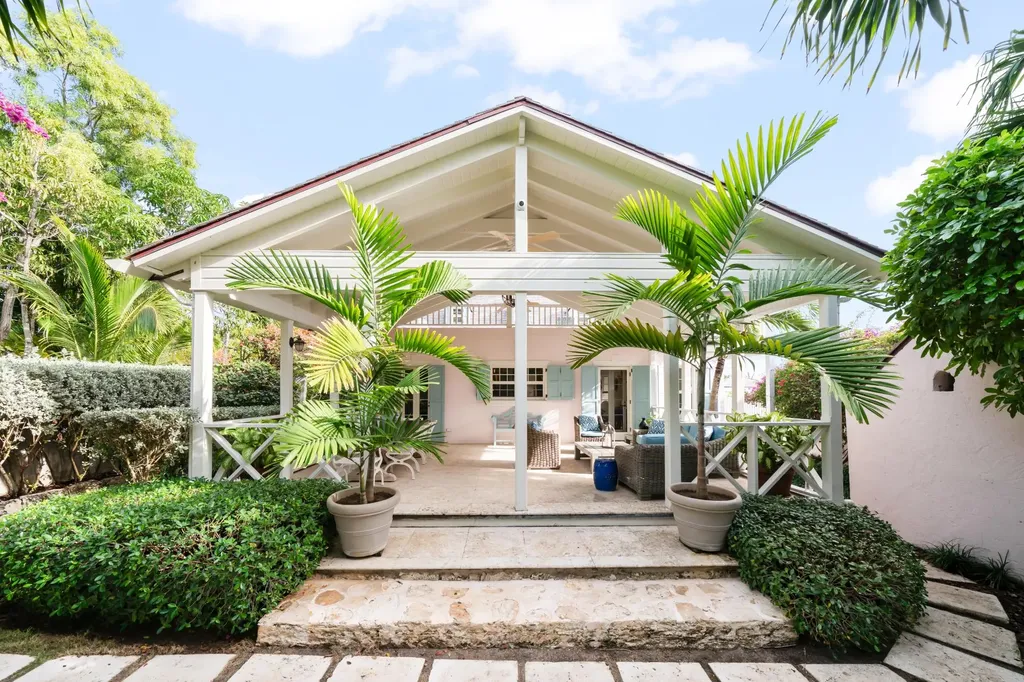 Crown Street Eleuthera BS