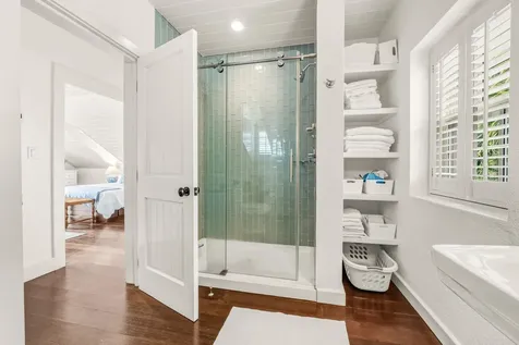 Crown Street Eleuthera BS