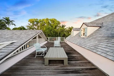 Crown Street Eleuthera BS