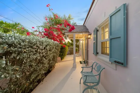 Crown Street Eleuthera BS