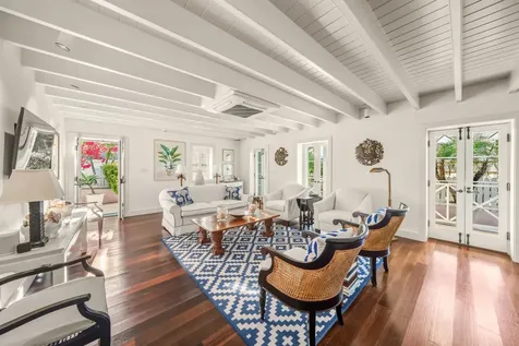 Crown Street Eleuthera BS