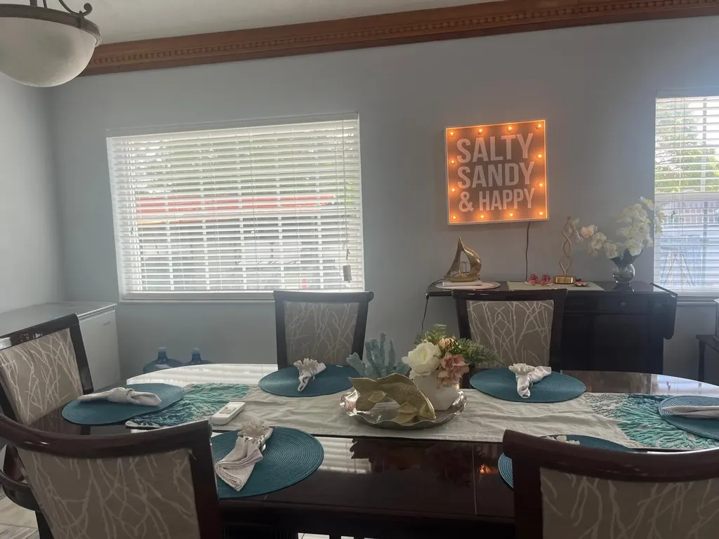 Buccaneer Point Bimini BS