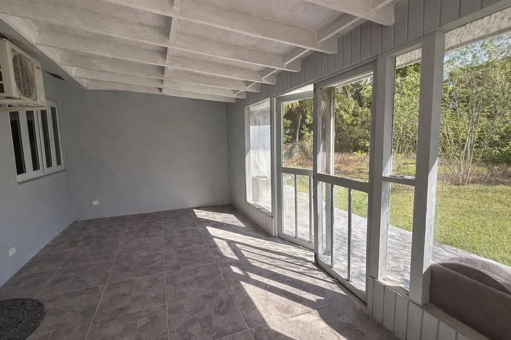 Grove West Rental New Providence Paradise Island BS