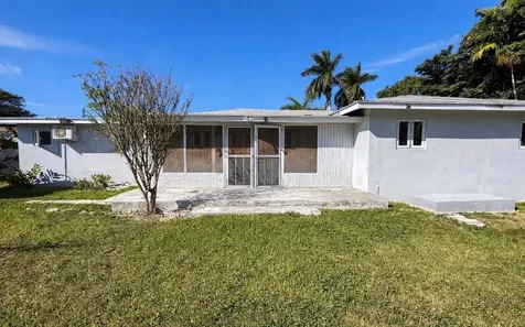 Grove West Rental New Providence Paradise Island BS