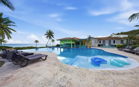 Sky Beach Resort Eleuthera BS