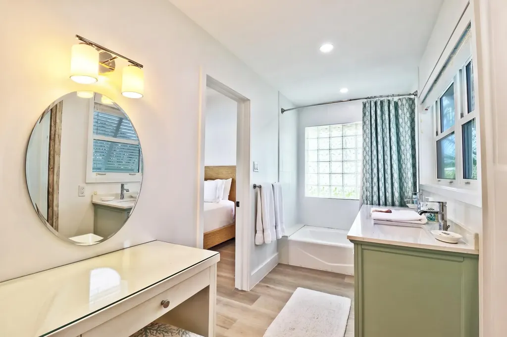 Sea Star Dorros Cove Abaco BS