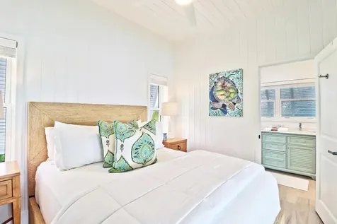 Sea Star Dorros Cove Abaco BS