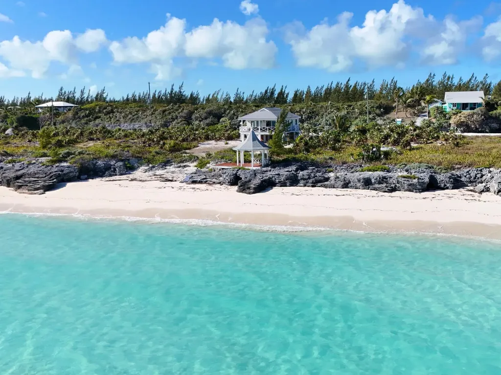 Arabella's Cove