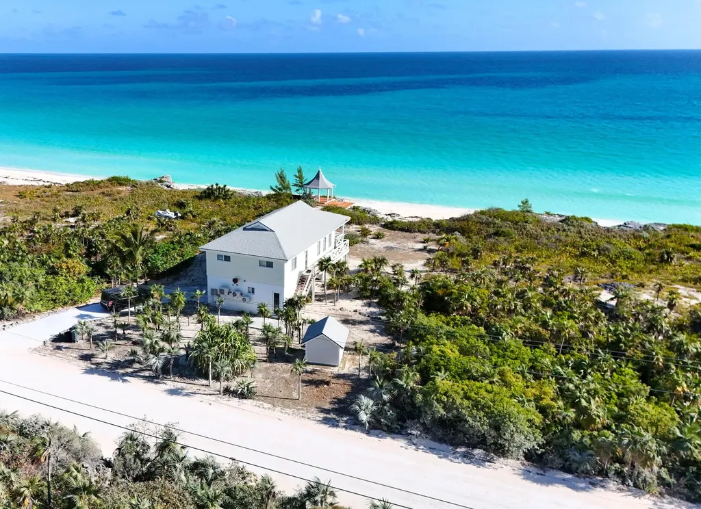 Arabella's Cove Berry Islands BS