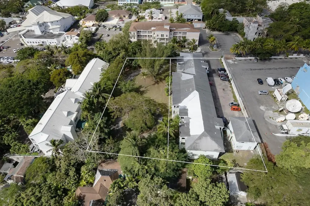 3rd Terrace East, Centerv New Providence Paradise Island BS