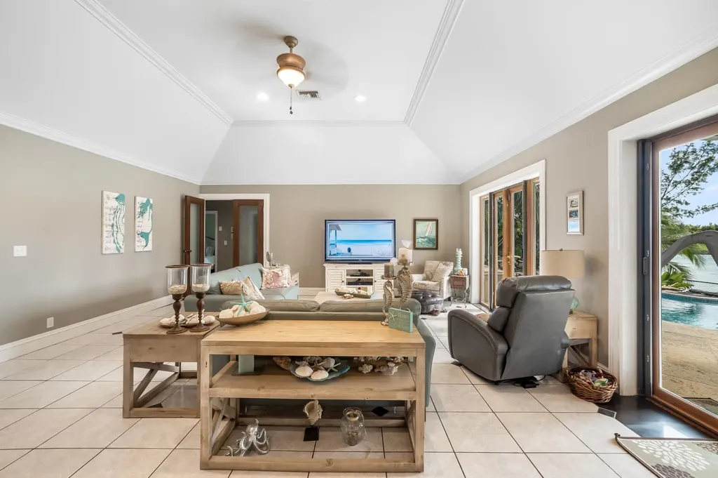 Pinta Avenue 97 Grand Bahama Freeport BS