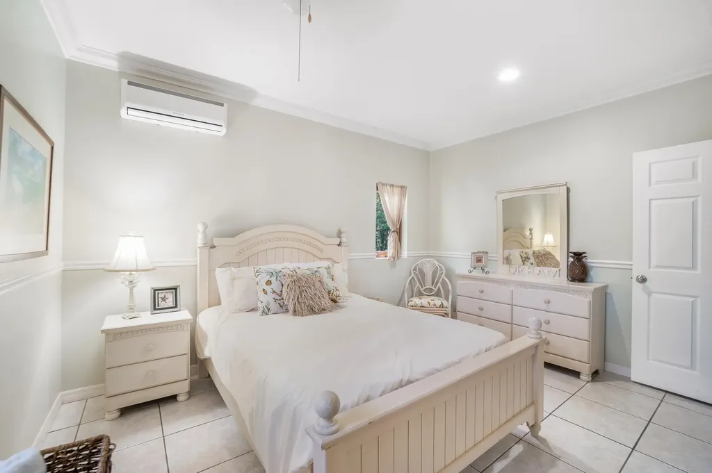 Pinta Avenue 97 Grand Bahama Freeport BS