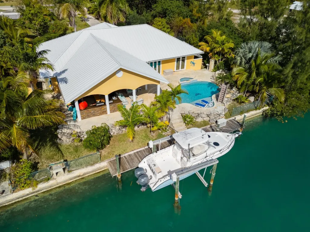 Pinta Avenue 97 Grand Bahama Freeport BS