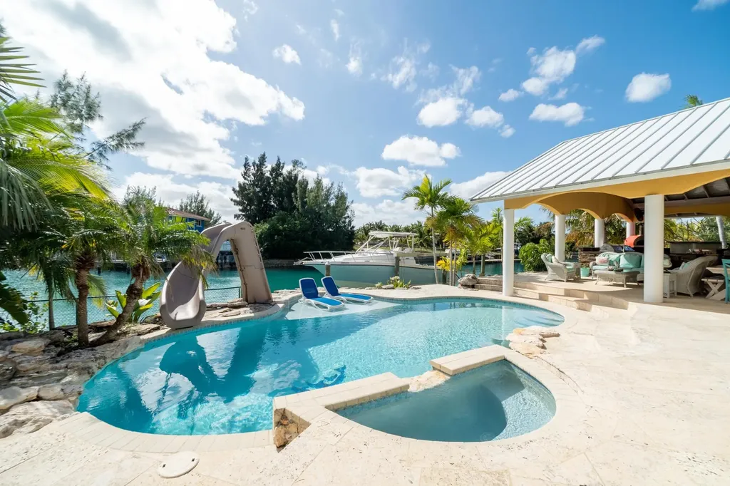 Pinta Avenue 97 Grand Bahama Freeport BS