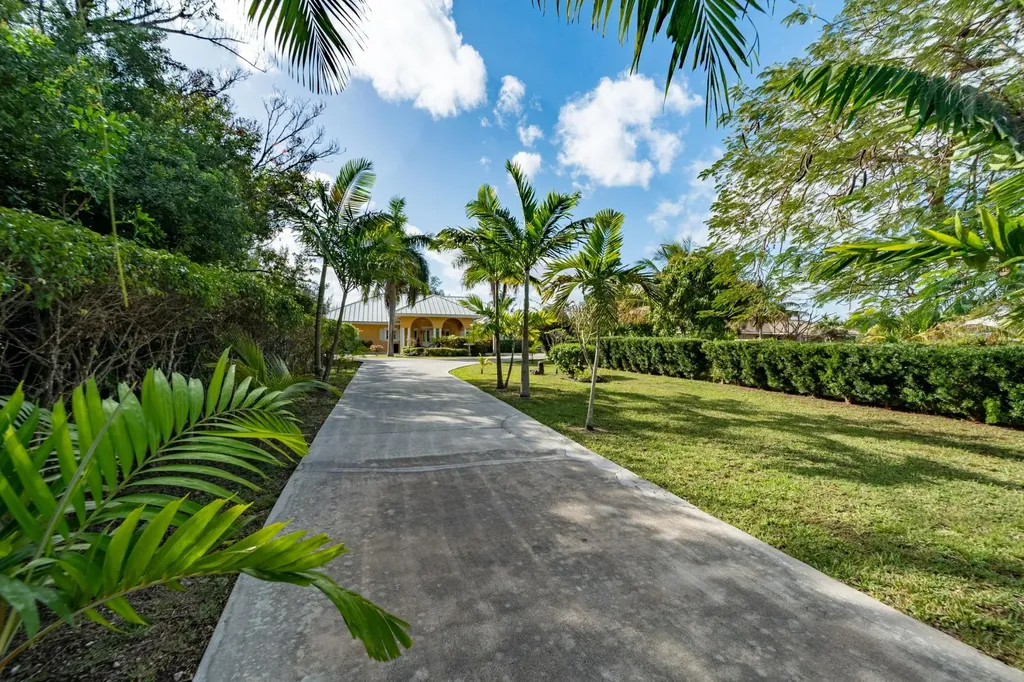 Pinta Avenue 97 Grand Bahama Freeport BS