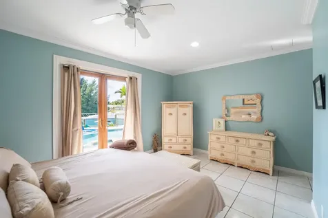Pinta Avenue 97 Grand Bahama Freeport BS