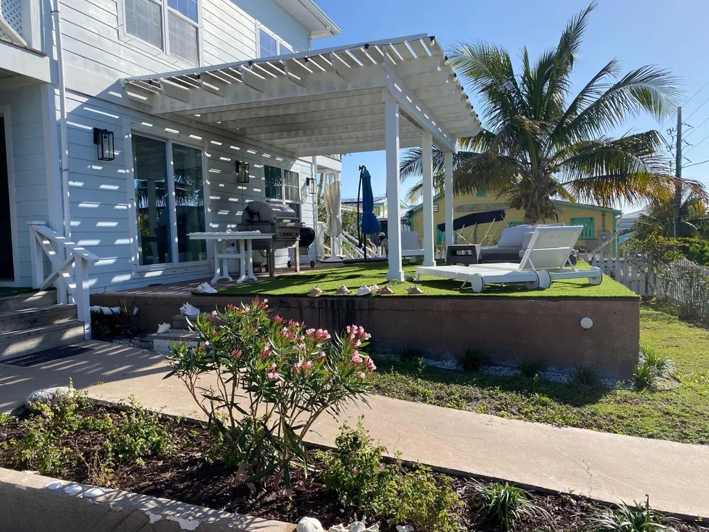 Off Course House Guana Abaco BS