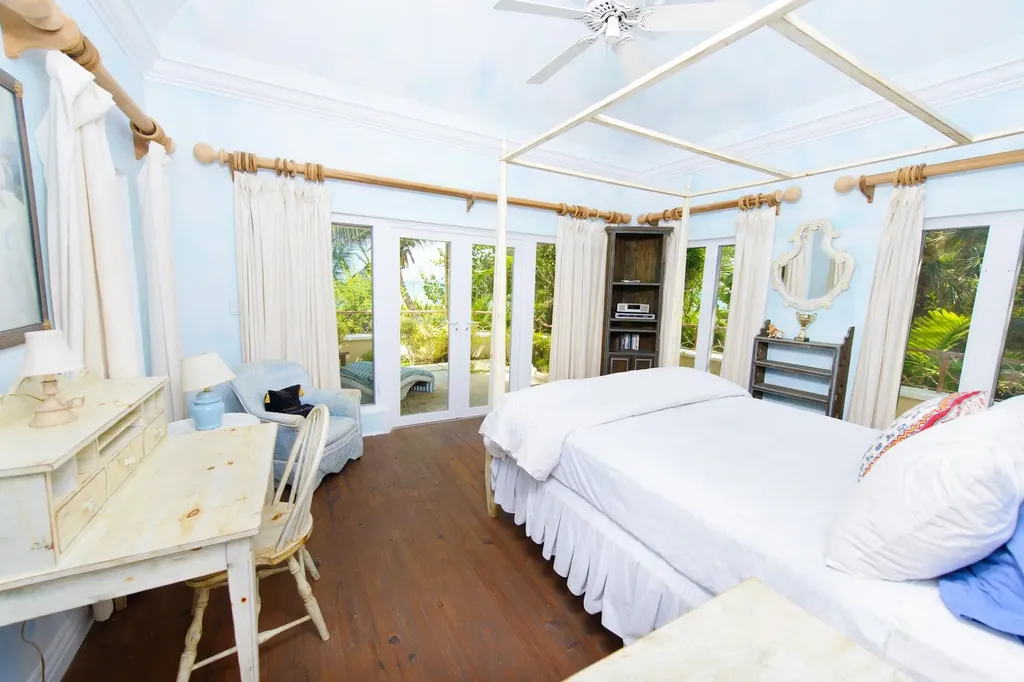 West Bay Street 962 New Providence Paradise Island BS