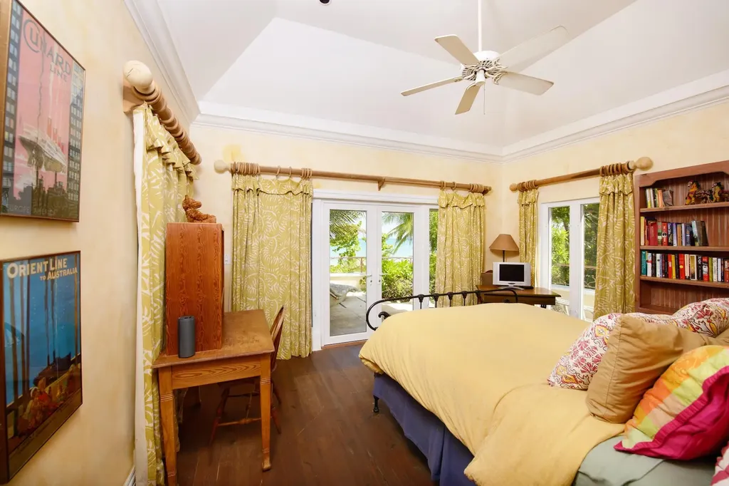 West Bay Street 962 New Providence Paradise Island BS