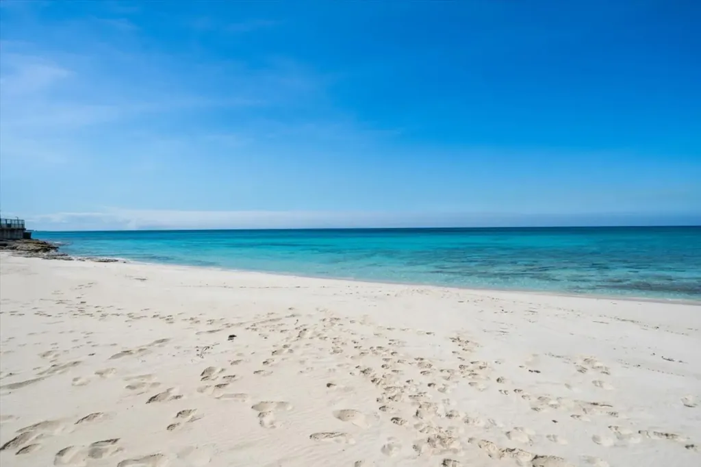 West Bay Street 962 New Providence Paradise Island BS