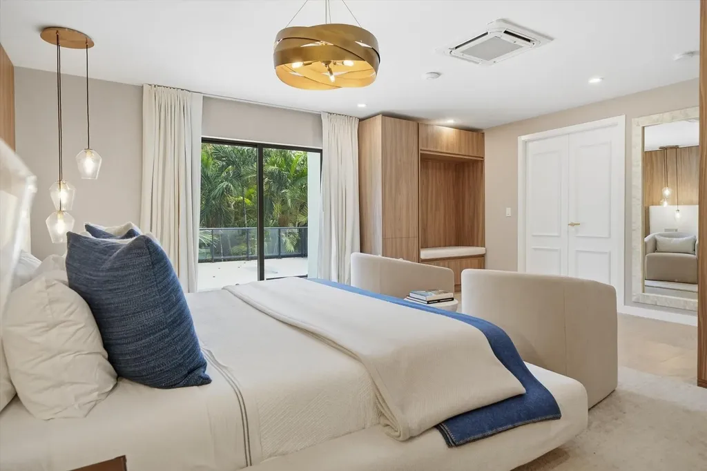 Dilly Dally New Providence Paradise Island BS