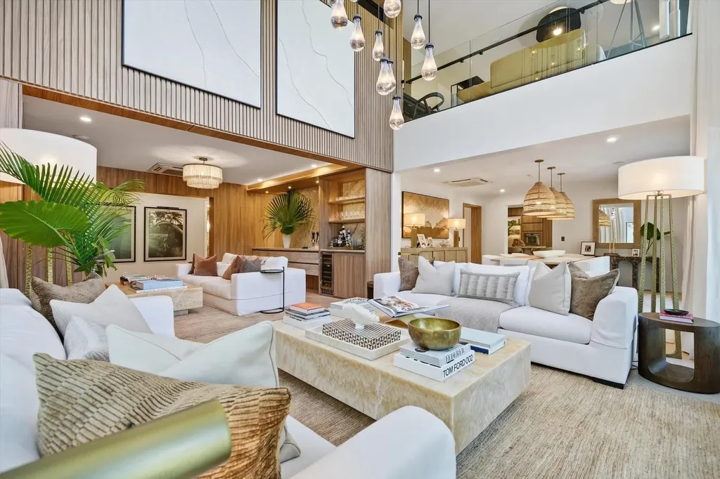 Dilly Dally New Providence Paradise Island BS