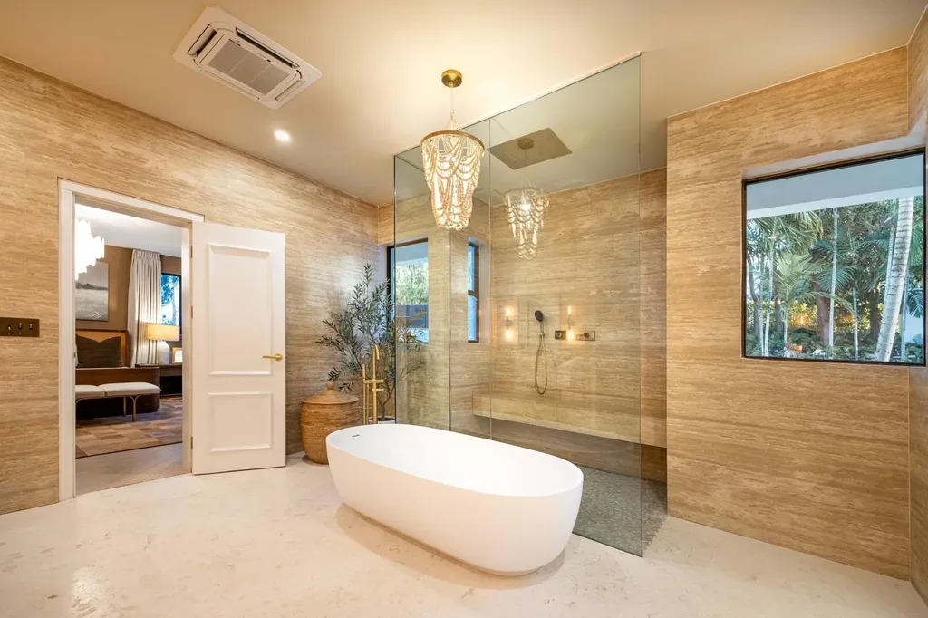 Dilly Dally New Providence Paradise Island BS