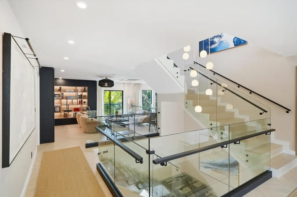 Dilly Dally New Providence Paradise Island BS