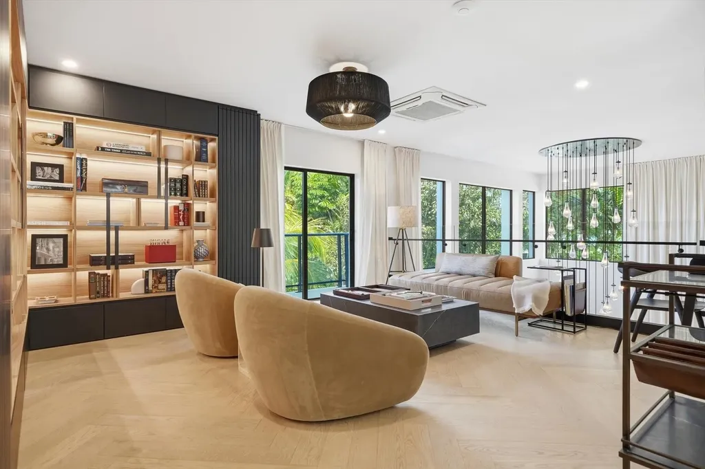 Dilly Dally New Providence Paradise Island BS