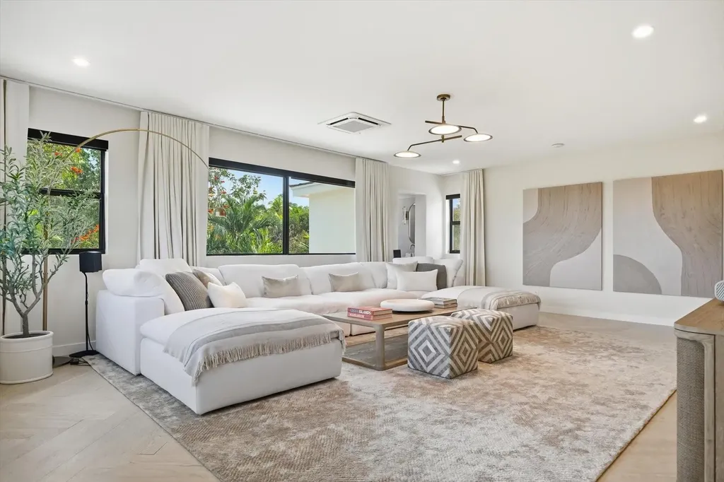 Dilly Dally New Providence Paradise Island BS