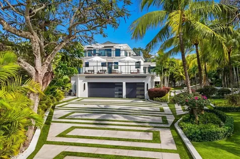 Dilly Dally New Providence Paradise Island BS