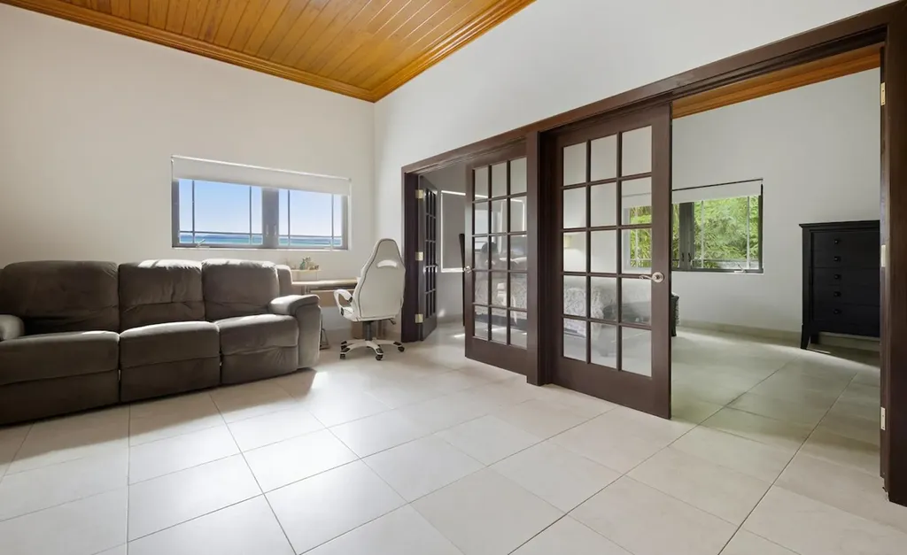 175 Starfish Road New Providence Paradise Island BS