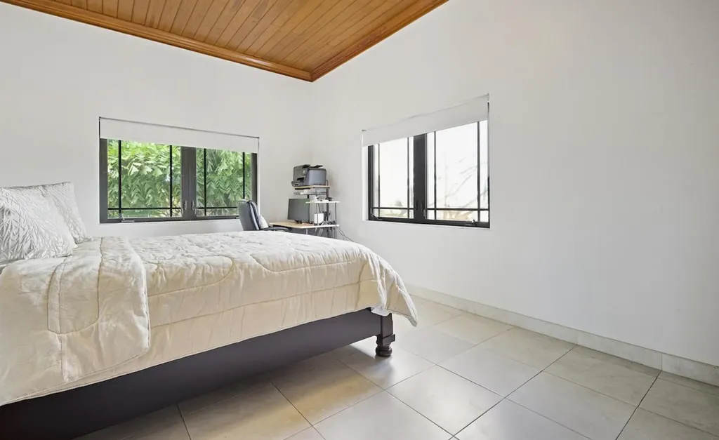 175 Starfish Road New Providence Paradise Island BS