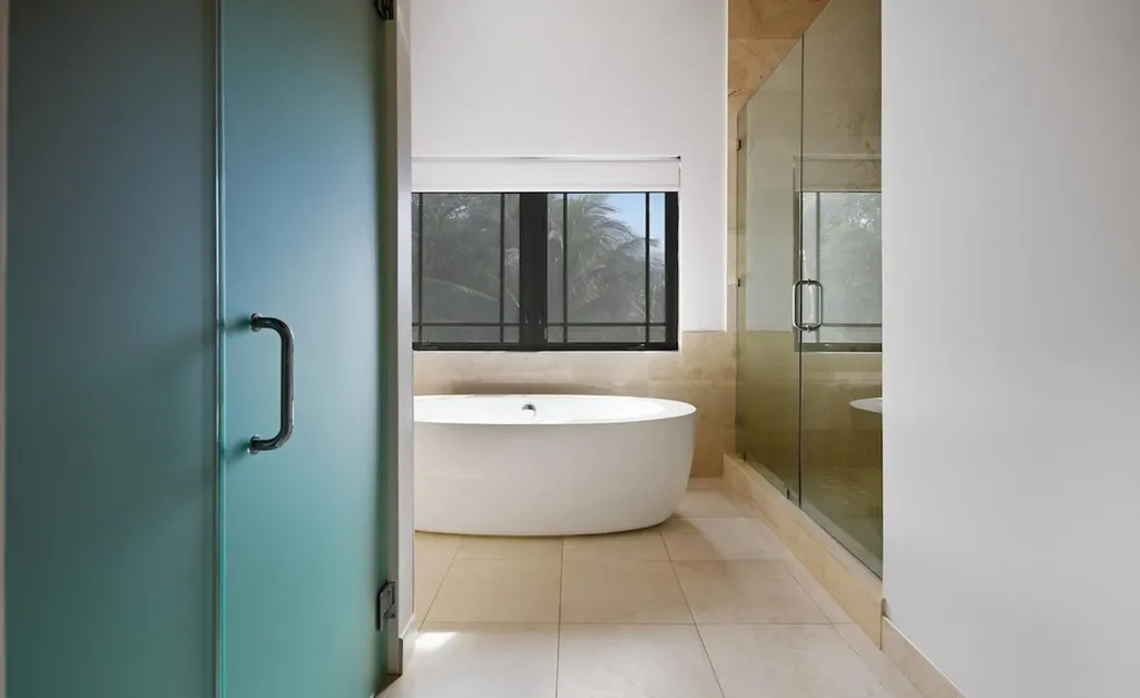 175 Starfish Road New Providence Paradise Island BS