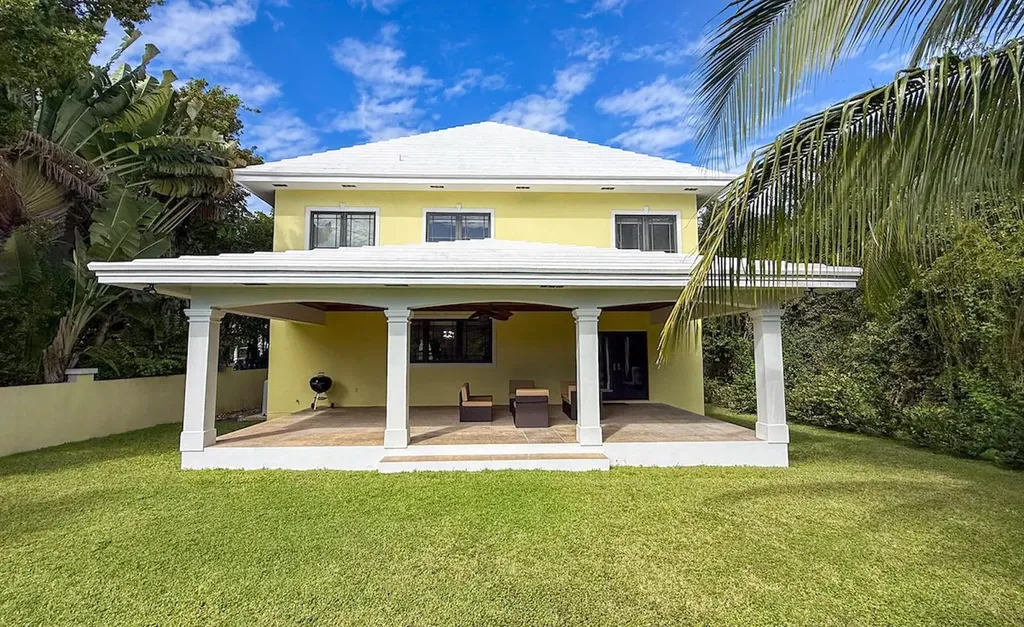 175 Starfish Road New Providence Paradise Island BS