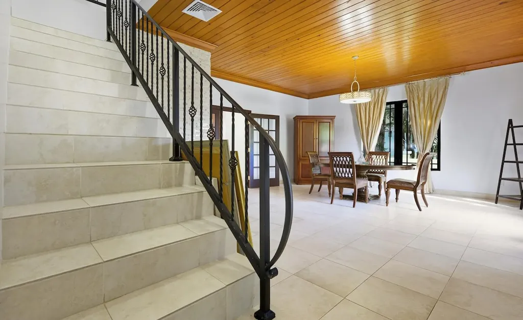 175 Starfish Road New Providence Paradise Island BS