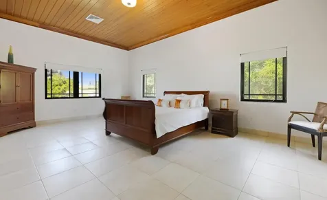 175 Starfish Road New Providence Paradise Island BS