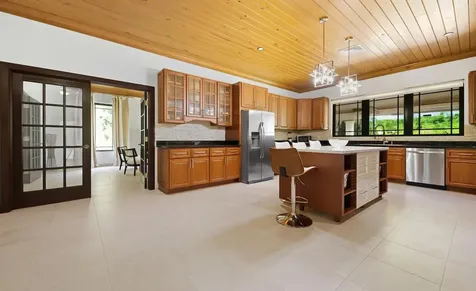 175 Starfish Road New Providence Paradise Island BS