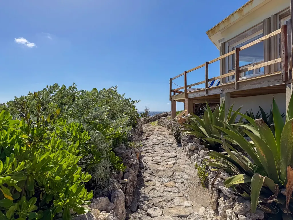 Blk 39, Columbus Landings Lot 7 San Salvador BS